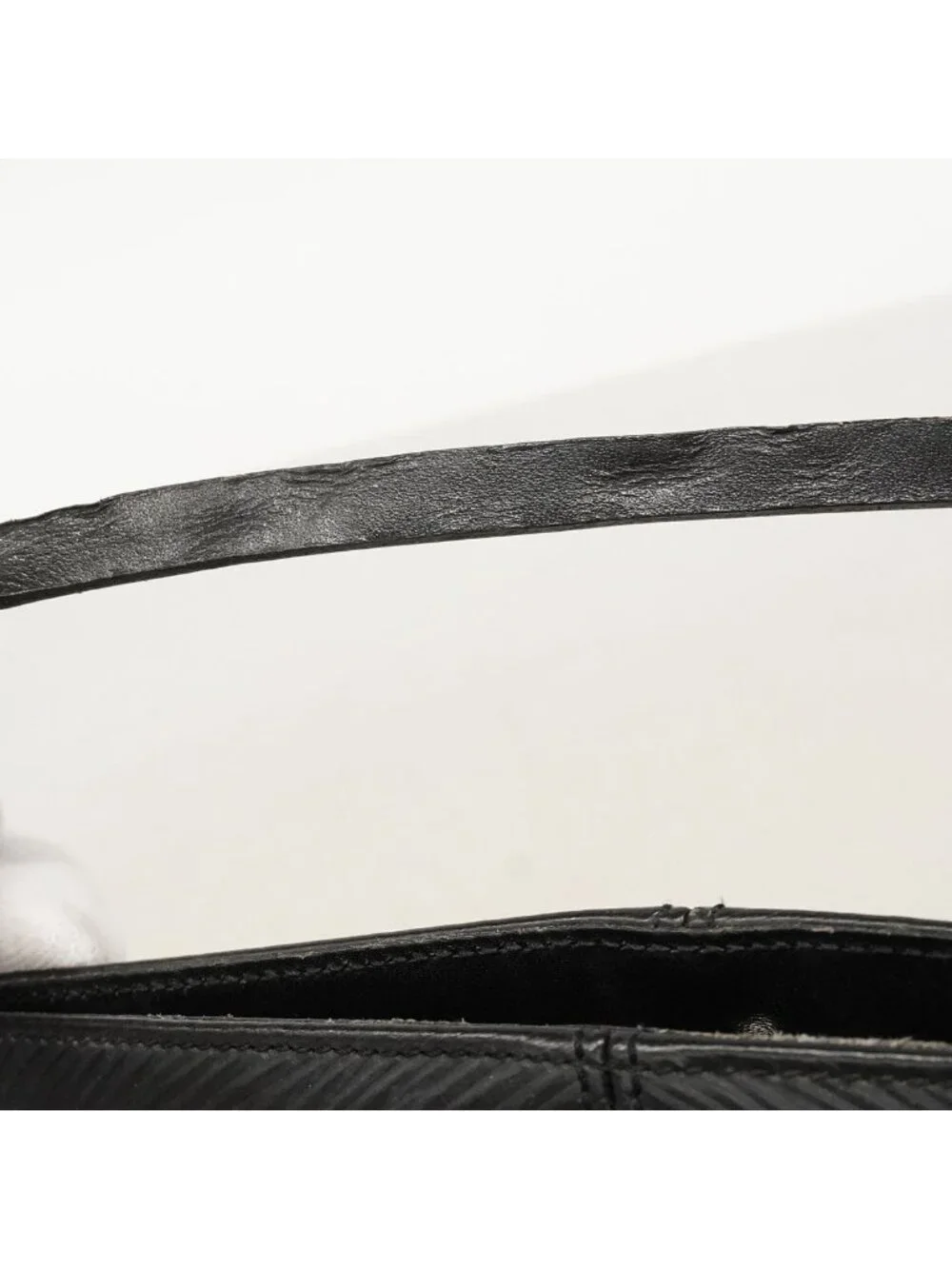 Louis Vuitton Pouch Epi Pochette Demilune Noir